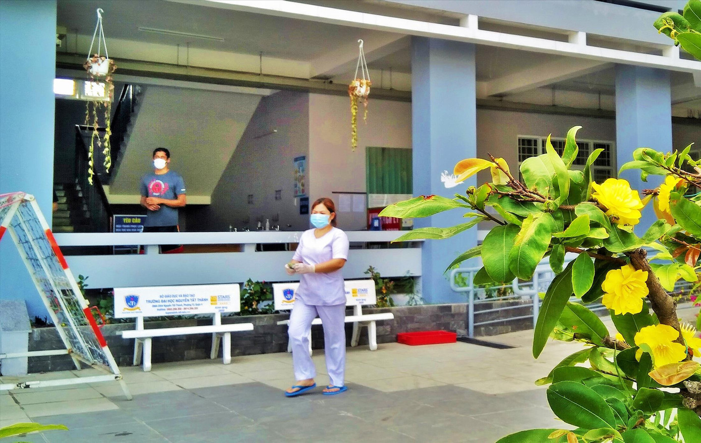 Tận thấy chống dịch tại quận 'đa quốc gia' ảnh 1