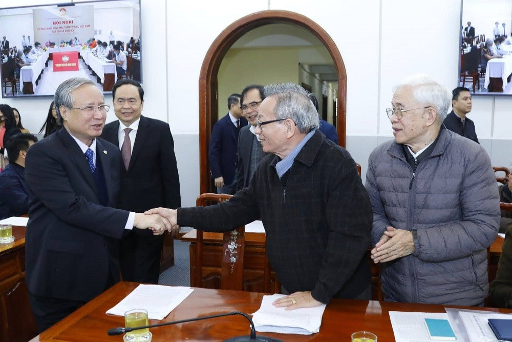 Cần có quy định việc dân trực tiếp bầu Chủ tịch xã ảnh 1