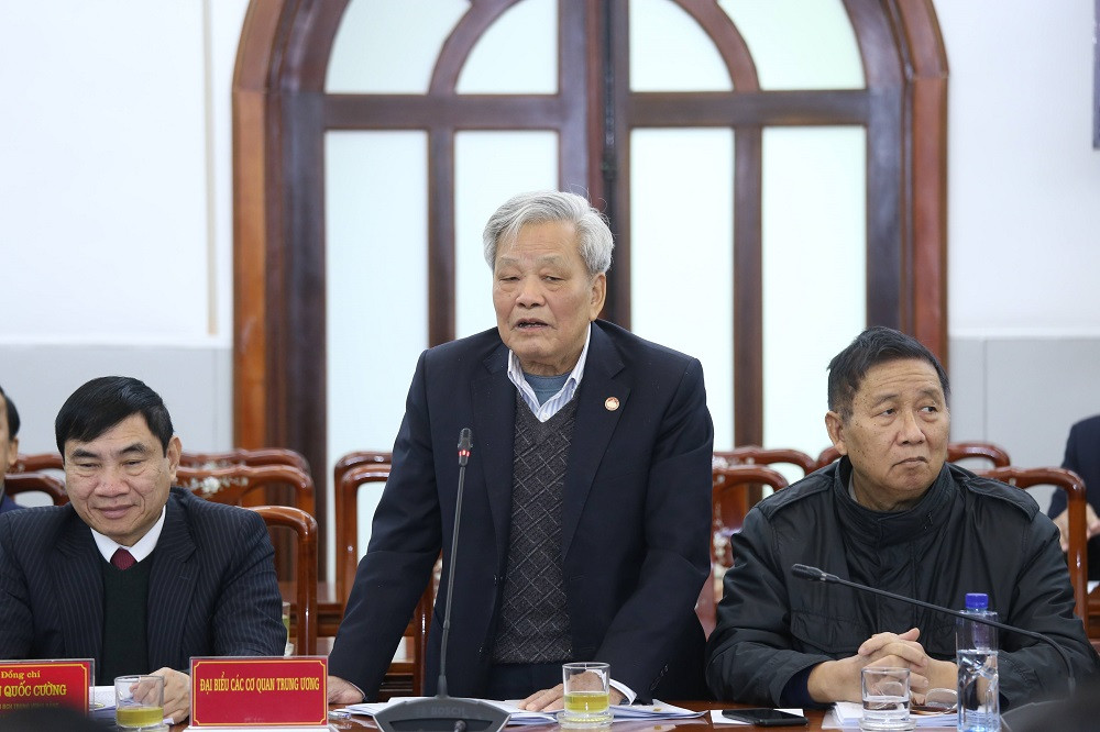 Chọn cán bộ đúng để đỡ phải chống tham nhũng, tiêu cực ảnh 1