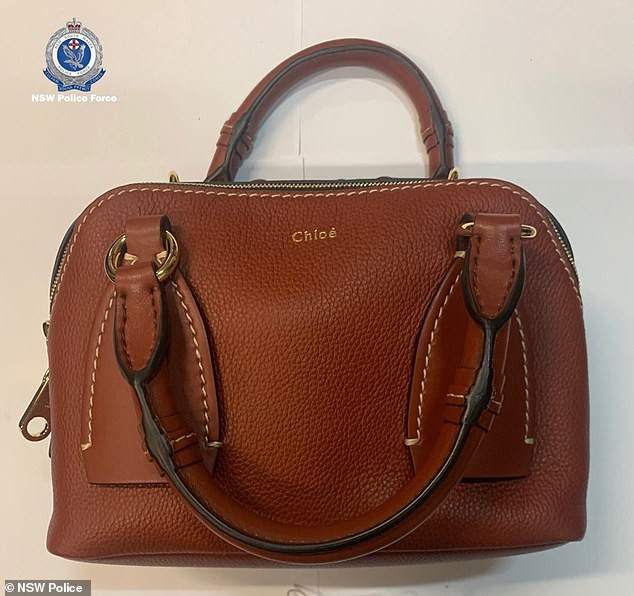 Fashionista người Việt bị bắt vì trộm loạt túi xách hàng hiệu ở Úc ảnh 4