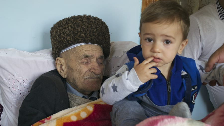 [HỒ SƠ] Bí quyết sống lâu của người thọ 168 tuổi mà Bác Hồ gửi bưu thiếp ảnh 8