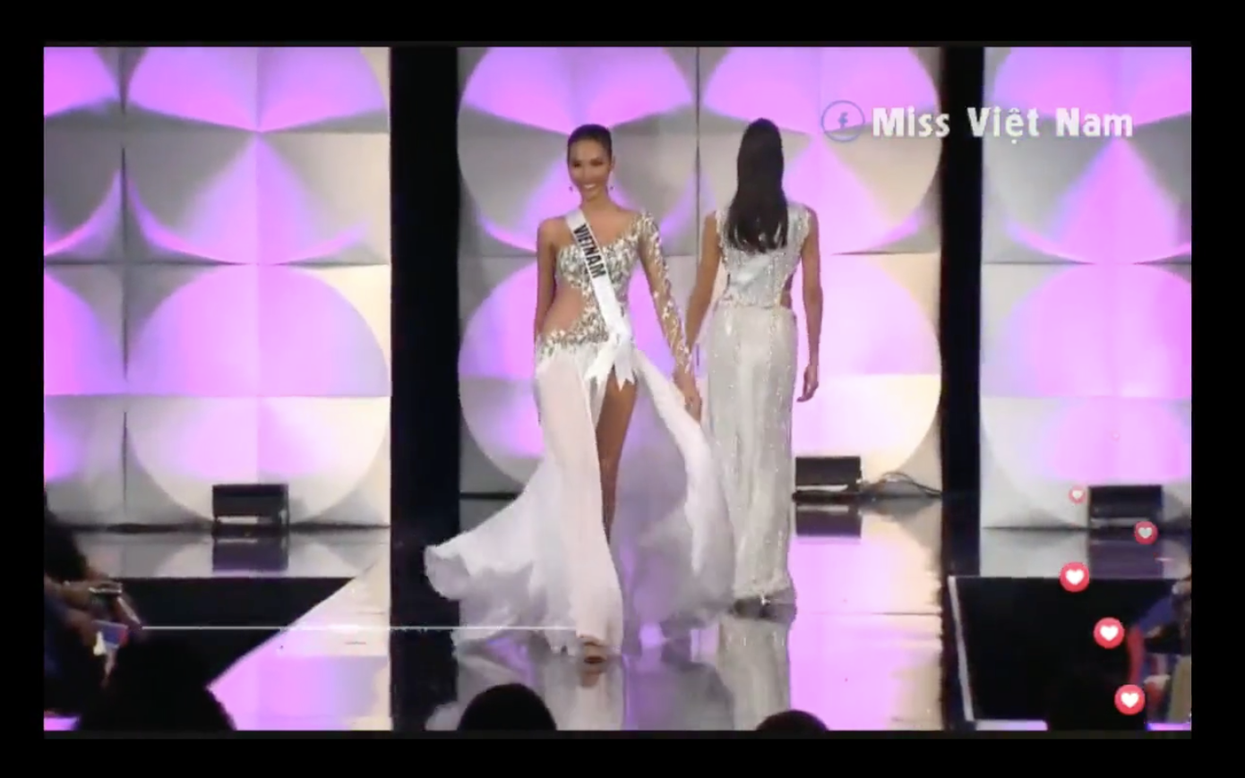 Hoàng Thuỳ 'gây bão' bán kết Miss Universe với kỹ năng 'bamboo walk' điêu luyện ảnh 5