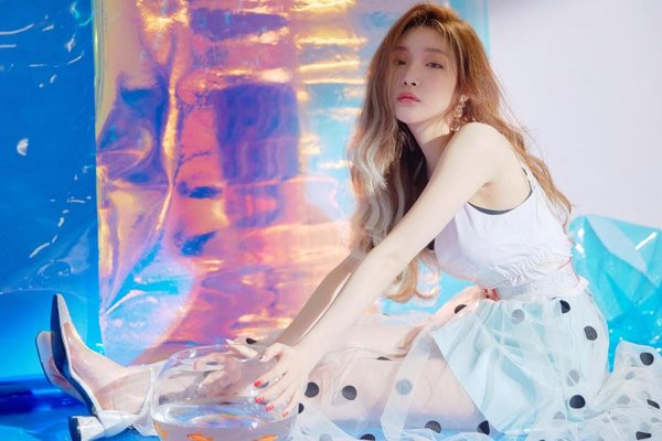 Chung Ha lên tiếng về tin đồn bị nhiễm Covid -19 ảnh 4