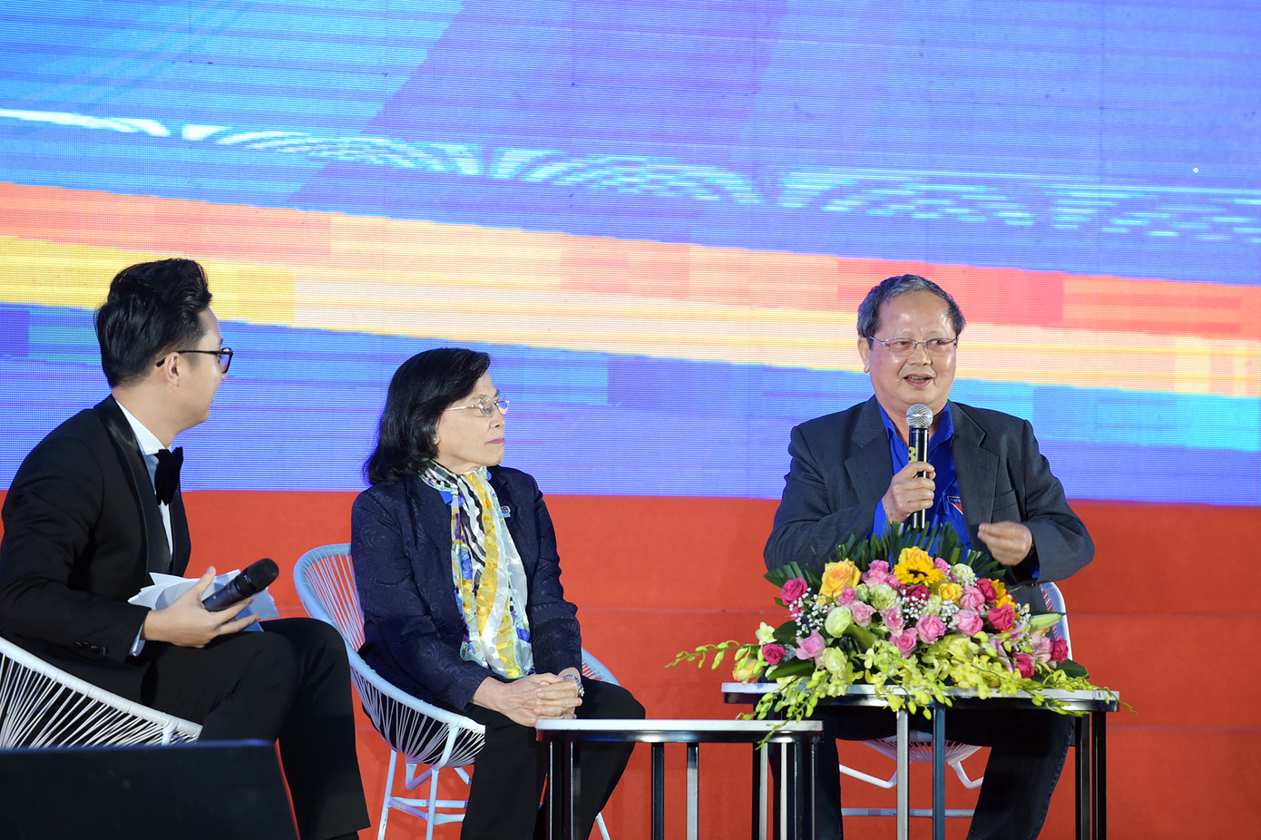 Truyền cảm hứng từ những câu chuyện đầy lửa nhiệt huyết ảnh 1