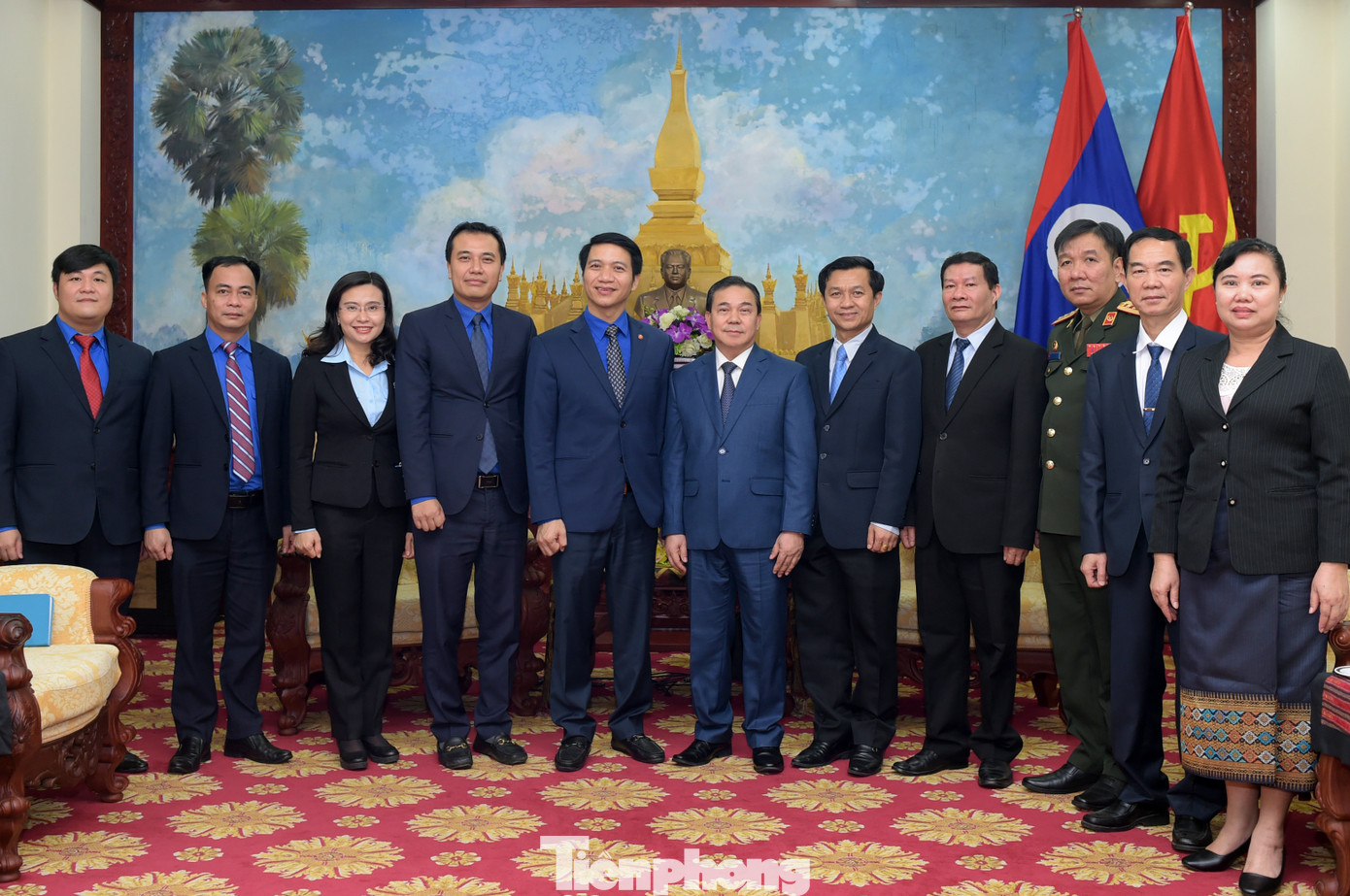 Ban Bí thư T.Ư Đoàn làm việc với Đại sứ quán Lào về hợp tác thanh niên ảnh 4