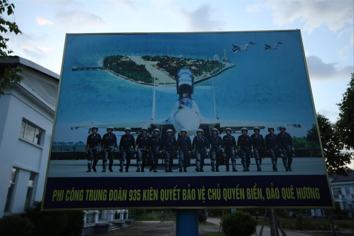 Chuyện về chiến binh bầu trời, Bài cuối: Không để Tổ quốc bị&nbsp;bất ngờ ảnh 2