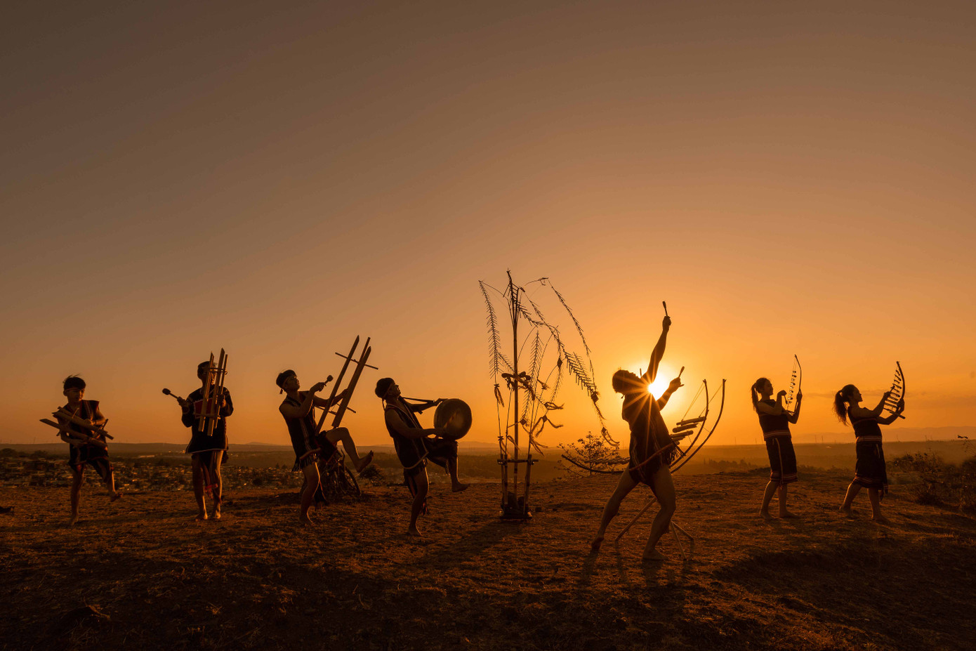 Ngắm phố núi Pleiku vừa được công nhận đô thị loại I ảnh 3