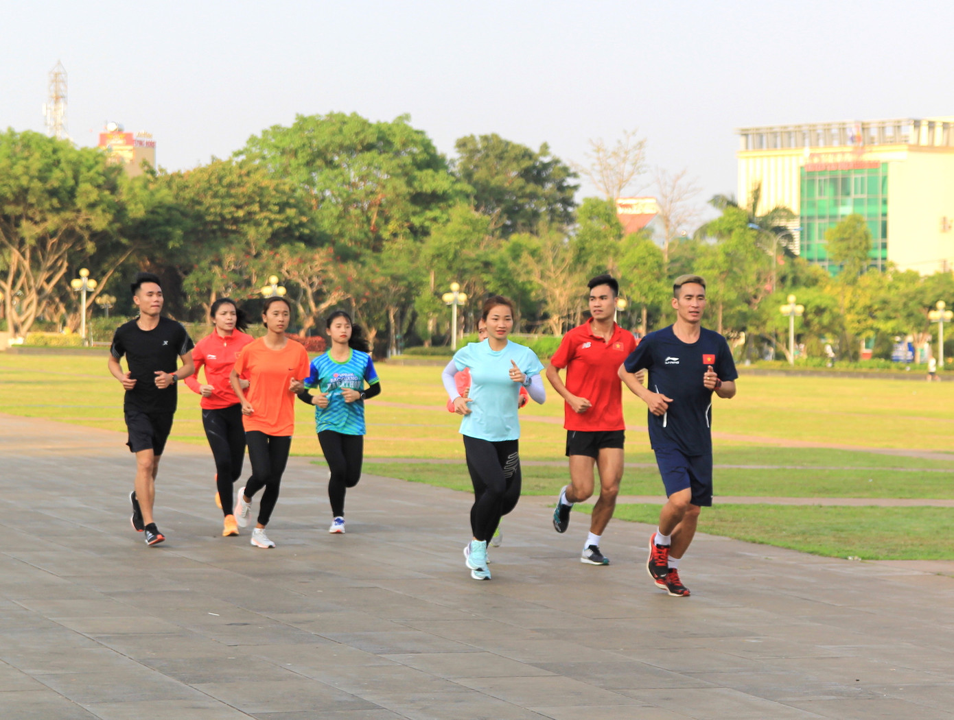 ‘Ốc tiêu’ 4 lần vô địch Tiền Phong Marathon nói gì khi tới Pleiku? ảnh 1
