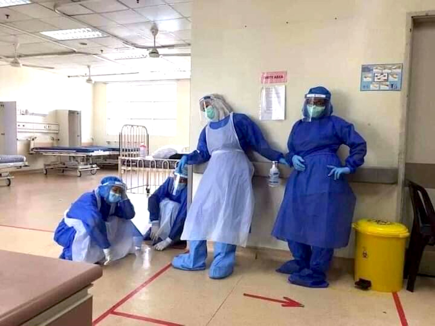 Hình ảnh lay động trong tâm dịch COVID -19 ở Gia Lai ảnh 10