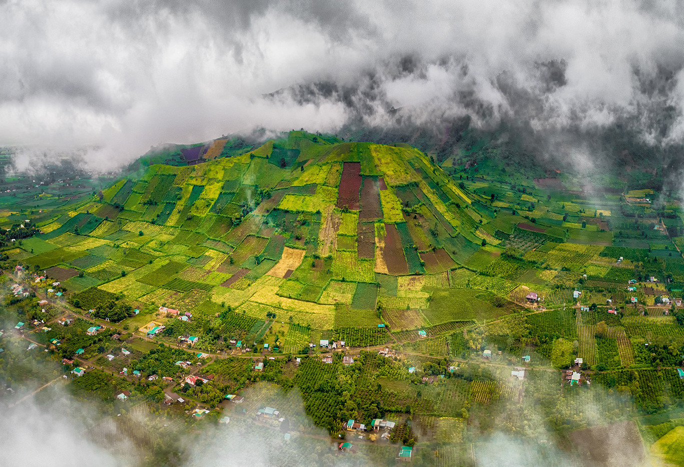 Chiêm ngưỡng núi lửa Chư Đăng Ya lúc mặt trời mọc ảnh 4