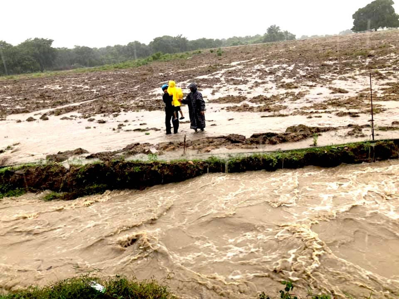 Lạnh gáy với những điểm sạt lở ở Gia Lai - Kon Tum ảnh 1