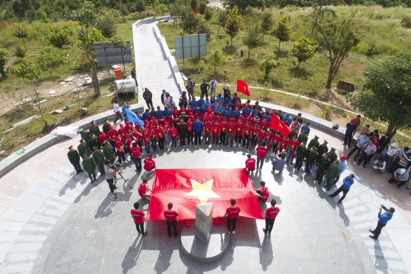 Hành trình 'Tôi yêu Tổ quốc tôi' đến ngã ba biên giới Đông Dương ảnh 3