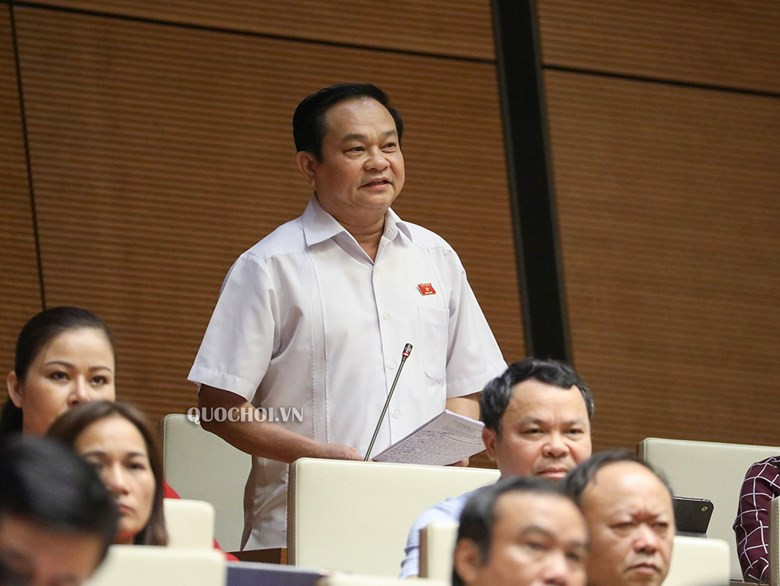 Bộ trưởng Hà đưa ra nhiều cam kết trước Quốc hội ảnh 1