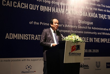 Chủ tịch EuroCham : Thế giới vật lộn, Việt Nam đang có 'cơ hội vàng' ảnh 1