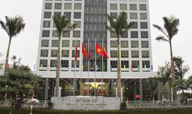 Sẽ sử dụng sơ yếu lý lịch điện tử khi bổ nhiệm cán bộ ảnh 1