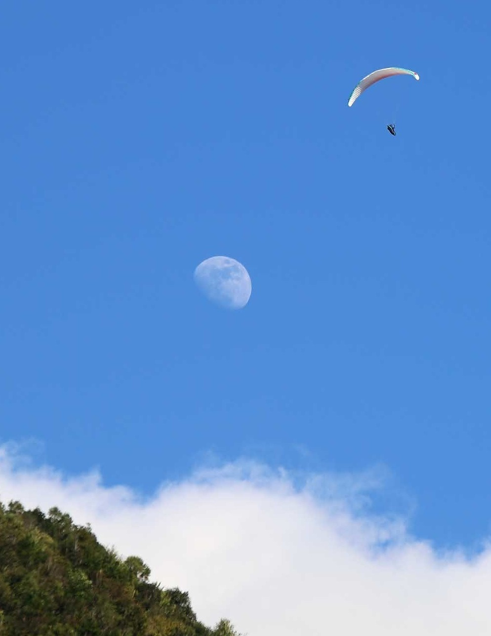 100 phi công lượn trên đỉnh Putaleng ở Lai Châu ảnh 4