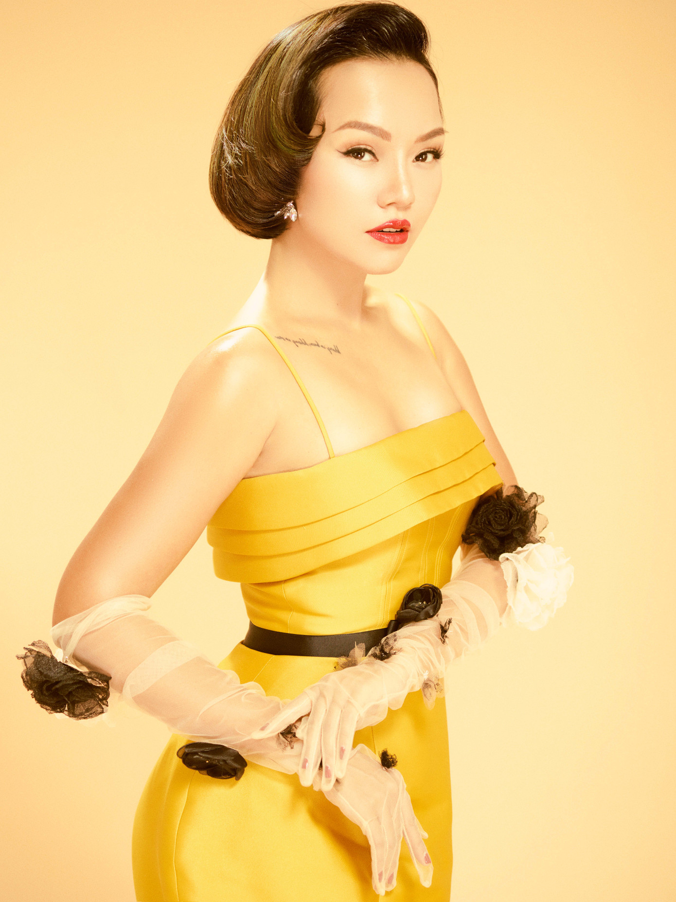 Thái Thùy Linh: Suýt bị tung ảnh nóng, tin Văn Mai Hương mạnh mẽ ảnh 1