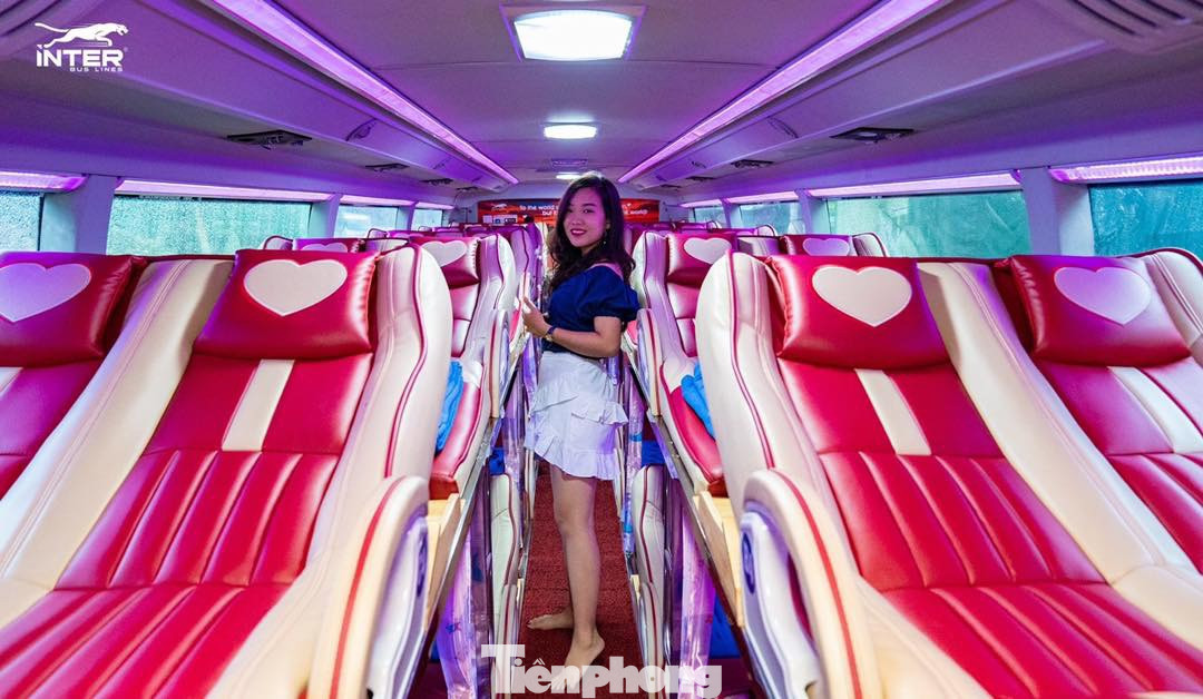 Tình yêu thăng hoa với xe ‘khách tình nhân’ Inter Love Forever ảnh 8