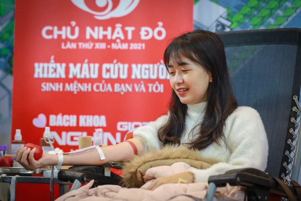 Vừa tài trợ chính vừa kêu gọi nhân viên hiến máu tại Chủ nhật Đỏ ảnh 9