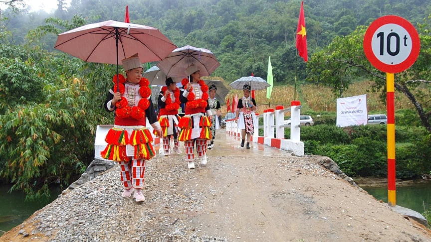 Khánh thành cầu 'Vì tầm vóc Việt': Cầu đẹp, cách làm độc đáo ảnh 5