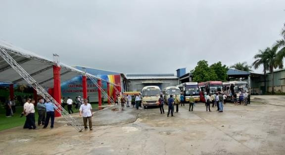 Tổ chức tham quan để bán sữa bột gia công với thông tin mập mờ? ảnh 3