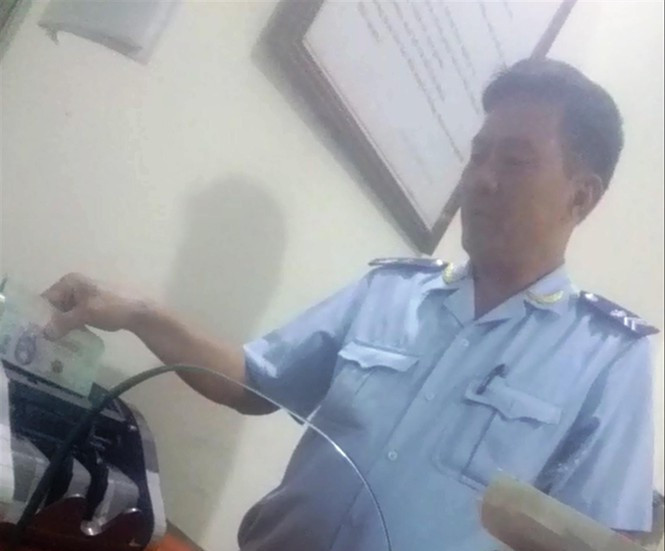 Lập đoàn thẩm tra vụ hải quan 'làm luật' ở cửa khẩu quốc tế Tây Trang ảnh 1