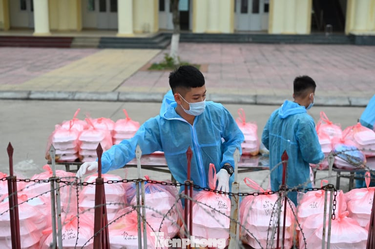 'Khu cách ly Sơn Tây' - bầu trời thương nhớ của những người xa xứ được trở về Tổ quốc ảnh 2