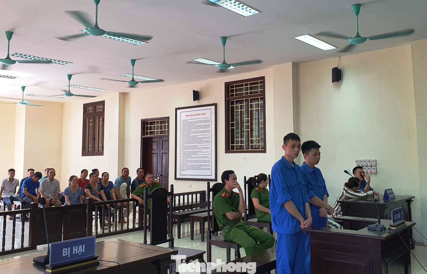 Mua ma túy dễ như mua rau, 'tổ đội' bay lắc lĩnh hơn 30 năm tù ảnh 1