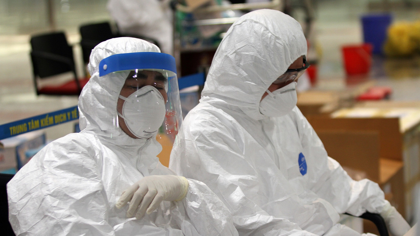 Đón đồng bào hồi hương ở sân bay Nội Bài ảnh 7