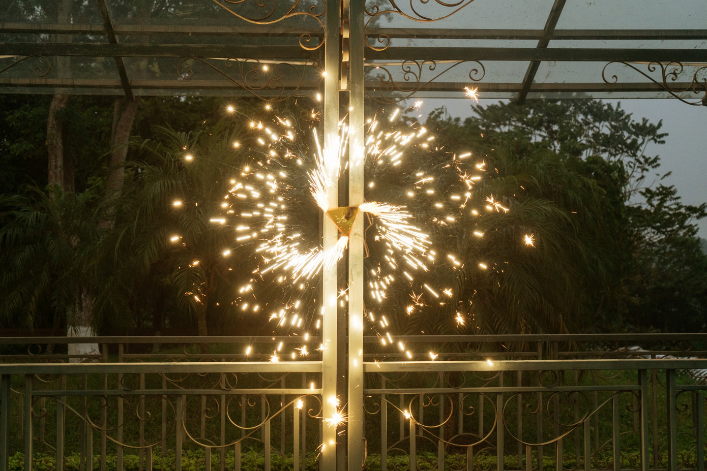 Chi tiết các loại pháo hoa được nhà máy của Quân đội đưa ra thị trường ảnh 2