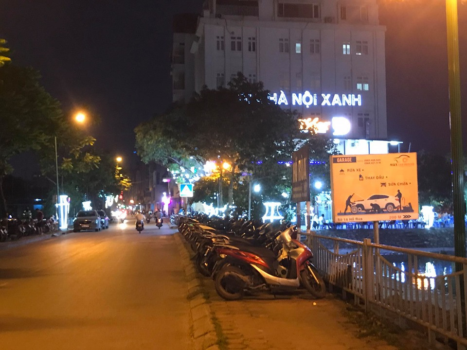 Quận và phường bất lực để quán bia chiếm vỉa hè, bờ hồ giữa dịch COVID-19? ảnh 8