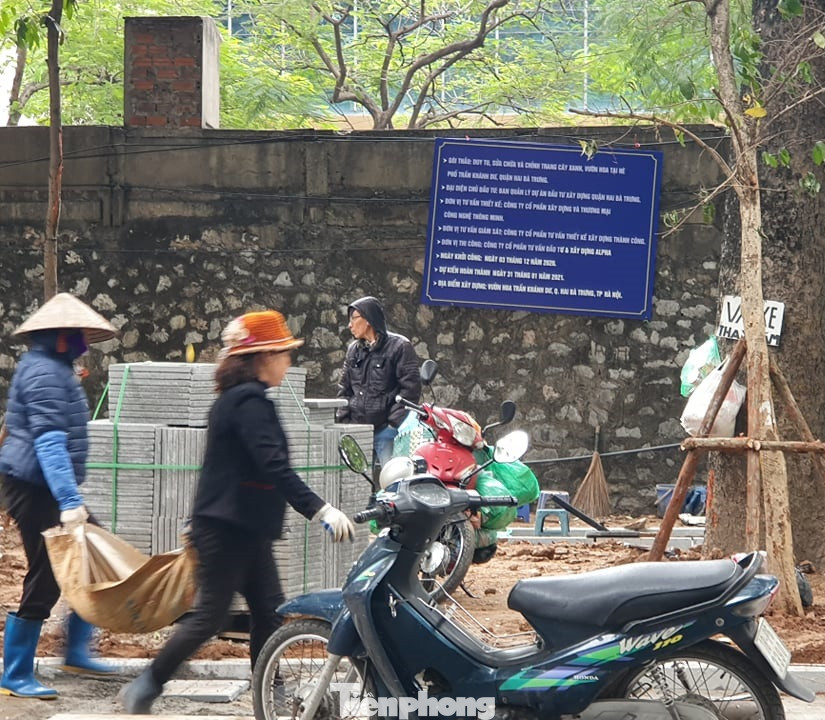 Tình trạng đá nứt, giấu thông tin về lát đá vỉa hè Hà Nội được xử lý ra sao? ảnh 7