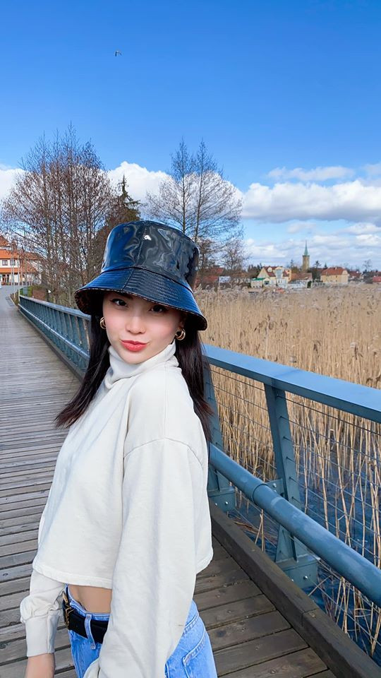 Á hậu Diễm Trang được đại sứ Ba Lan gọi điện chia sẻ sau sự cố bị gọi là 'virus' ảnh 1