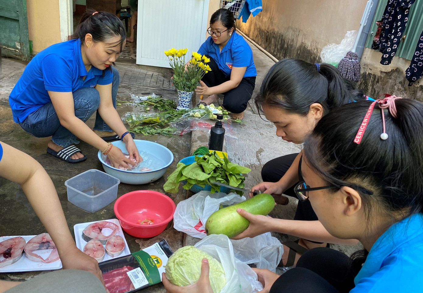 Tuổi trẻ Bình Định làm nhiều phần việc ý nghĩa tri ân các anh hùng liệt sĩ ảnh 2