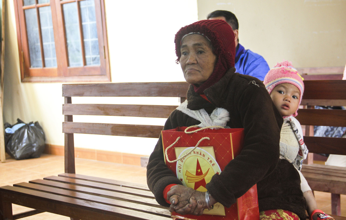 Bình Định: Mang “Xuân yêu thương” đến với người dân xã miền núi khó khăn ảnh 1