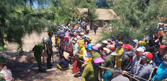 Nghi phạm giết bé 13 tuổi rồi moi cát, lấp thi thể nạn nhân ảnh 1