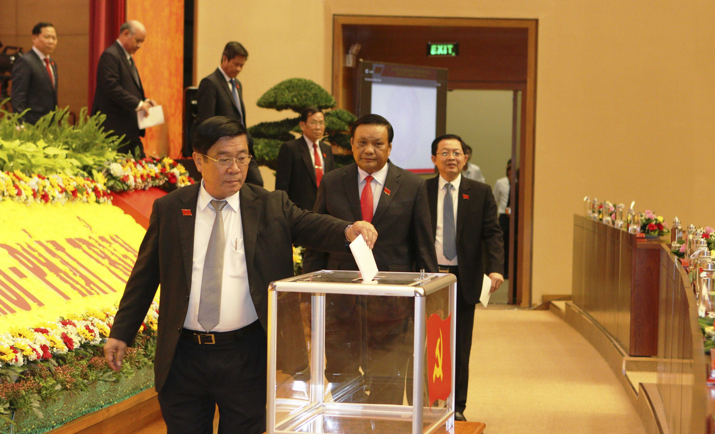 Chủ tịch UBND tỉnh được bầu làm Bí thư Tỉnh ủy Bình Định ảnh 1