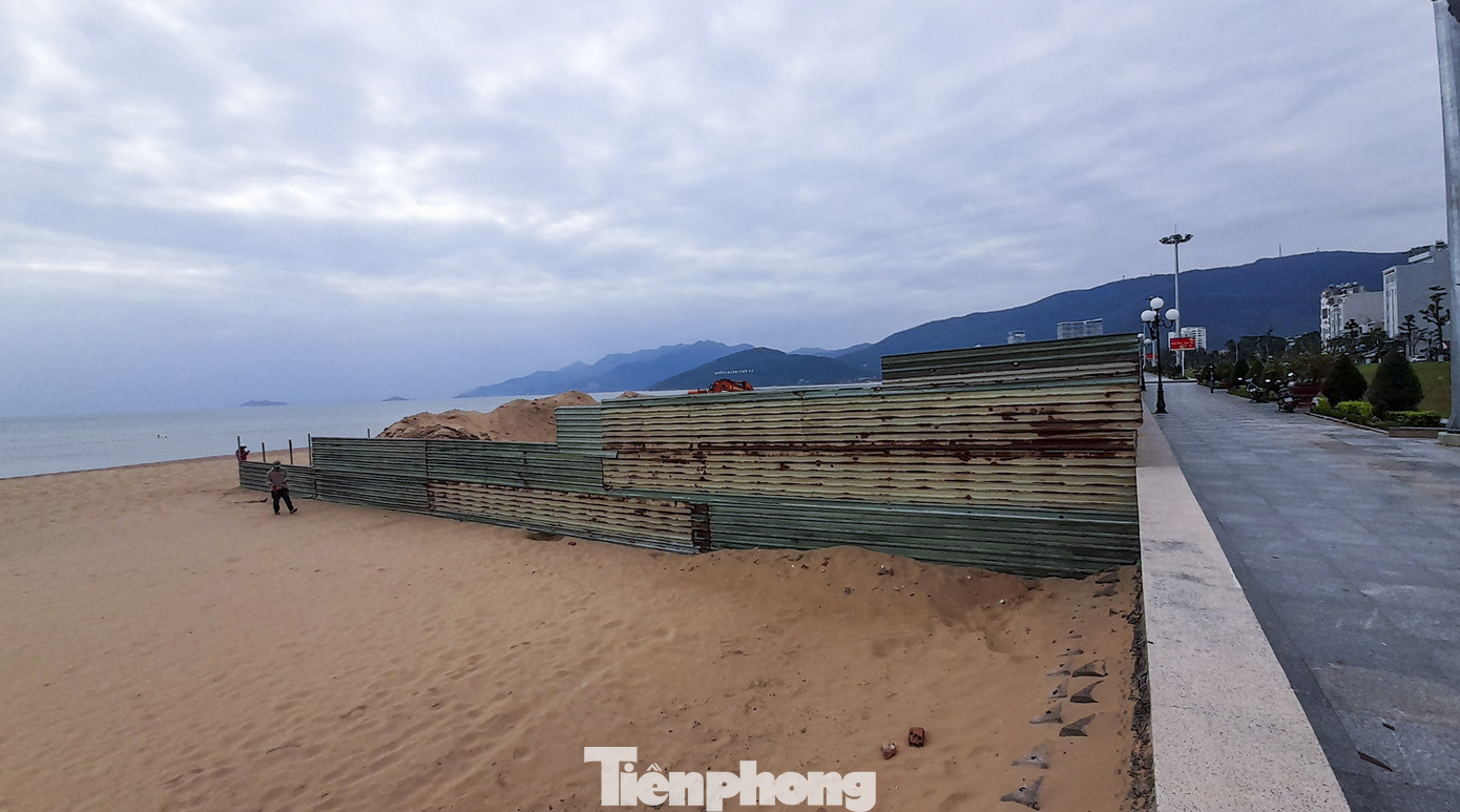 Công trình khu dịch vụ xây trái phép trên biển Quy Nhơn ảnh 4