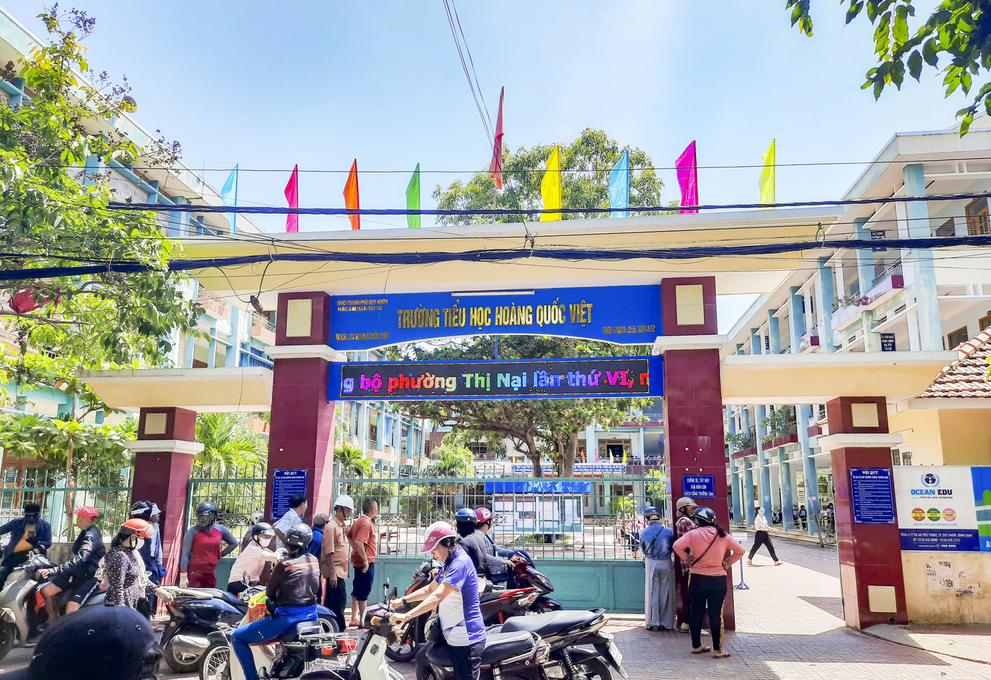 Phụ huynh tố giáo viên chủ nhiệm đánh học sinh bầm tím cơ thể ảnh 1