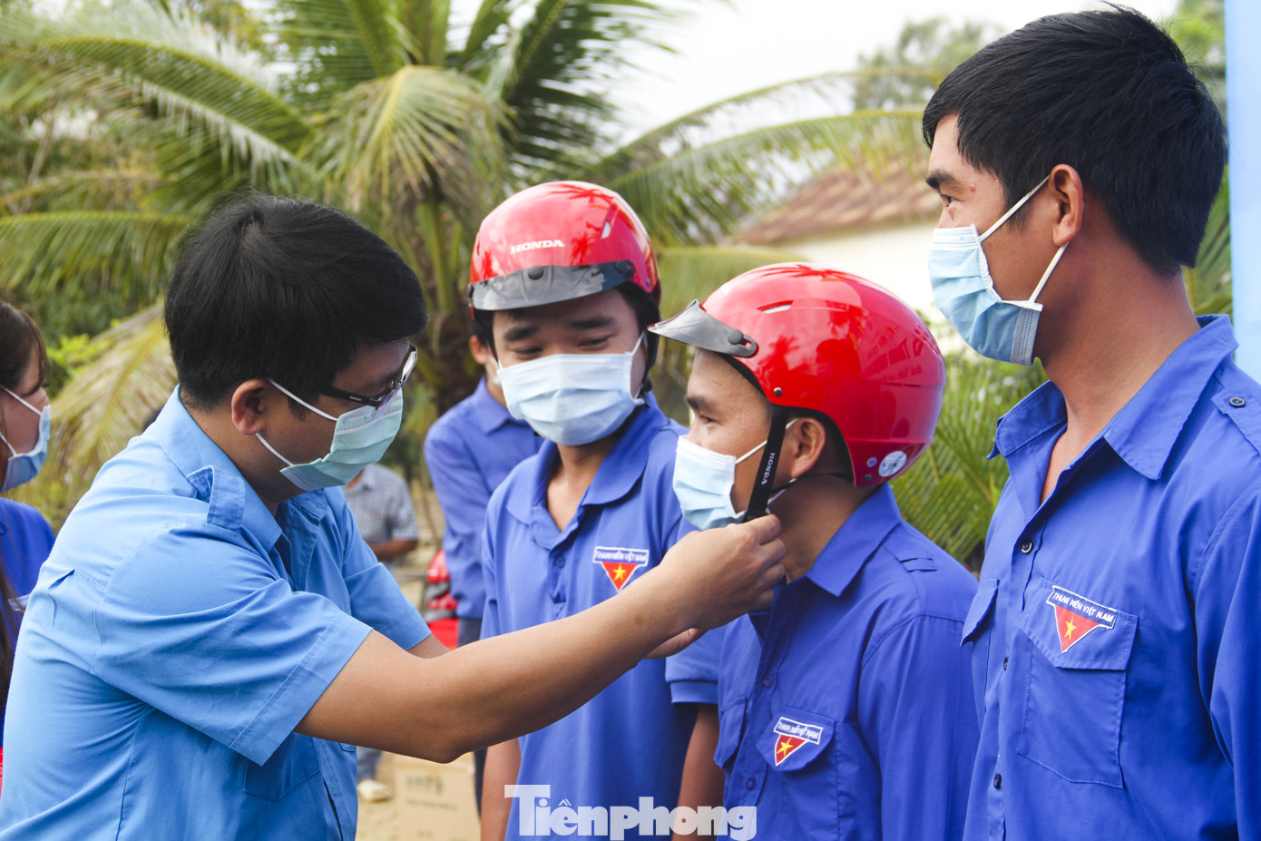 Bình Định ra quân chương trình 'Tháng ba biên giới' ảnh 2