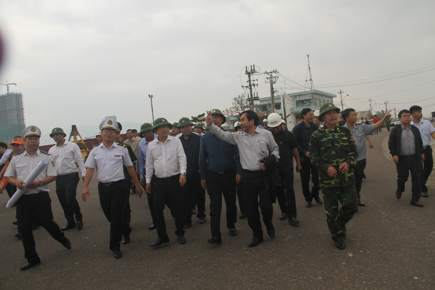 Phó Thủ tướng Trịnh Đình Dũng kiểm tra, chỉ đạo đối phó bão số 6 tại Bình Định ảnh 3