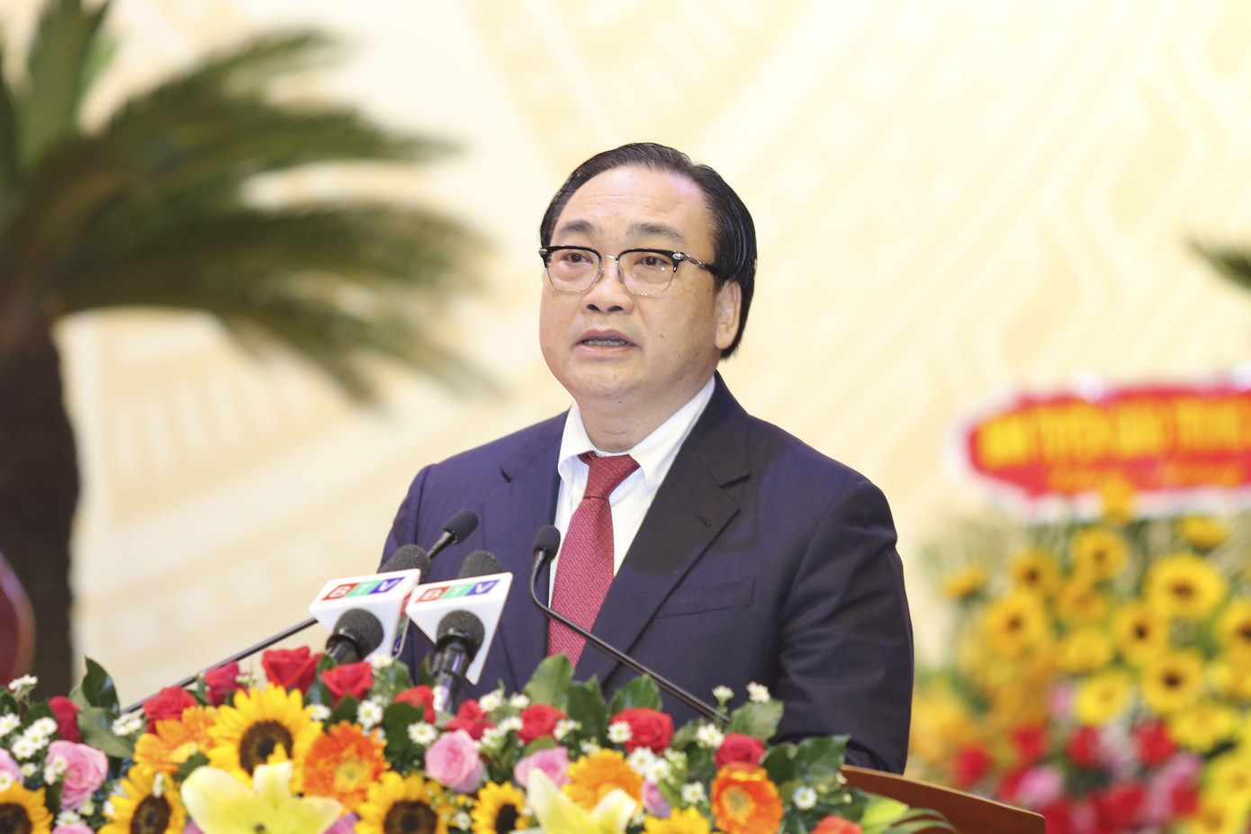 Khai mạc đại hội Đảng bộ Bình Định: Đặt ra 5 trụ cột tăng trưởng ảnh 5