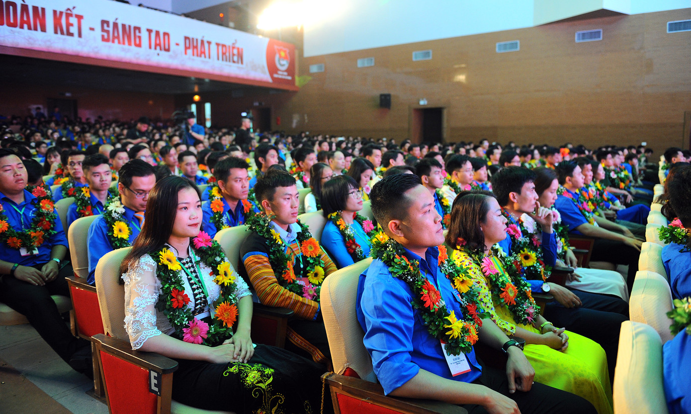Toàn cảnh lễ tuyên dương các điển hình tiên tiến trong học tập và làm theo lời Bác ảnh 5