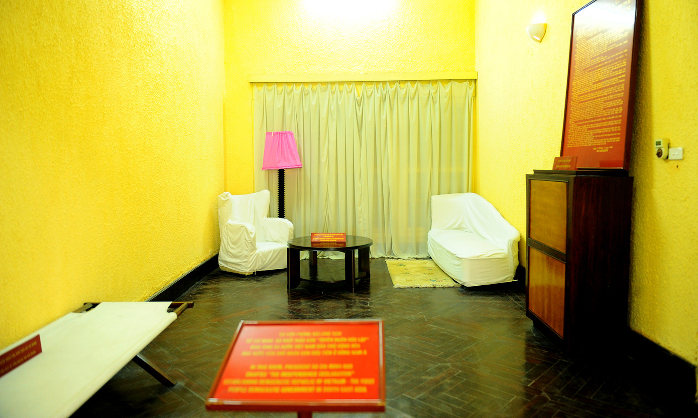 Tuổi trẻ T.Ư Đoàn thăm nơi Chủ tịch Hồ Chí Minh viết Tuyên ngôn Độc lập ảnh 2