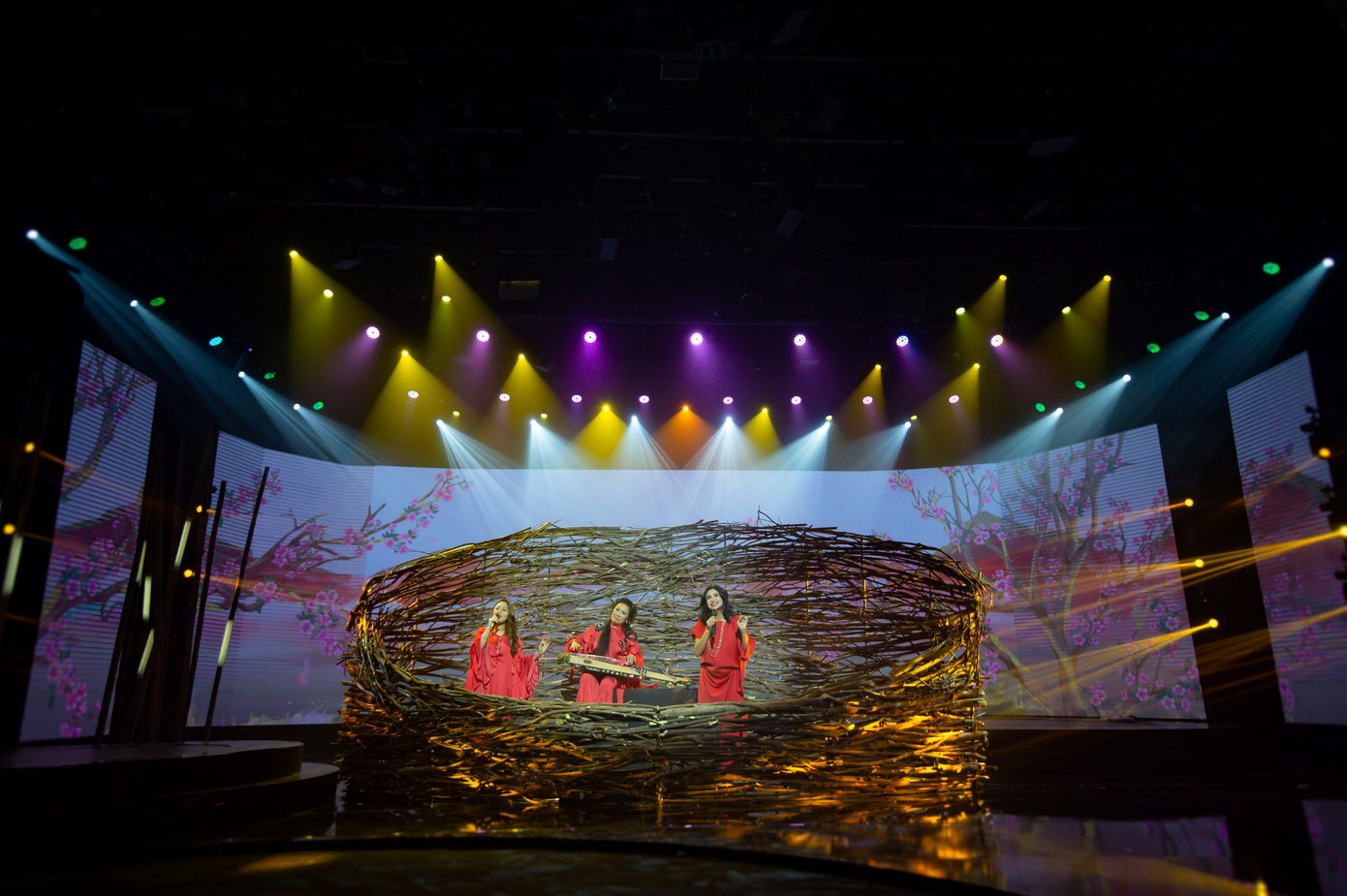 Nhiều chuyện xúc động trong 'Đón giao thừa Tết Tân Sửu-Mùa đoàn tụ 2021' ảnh 3