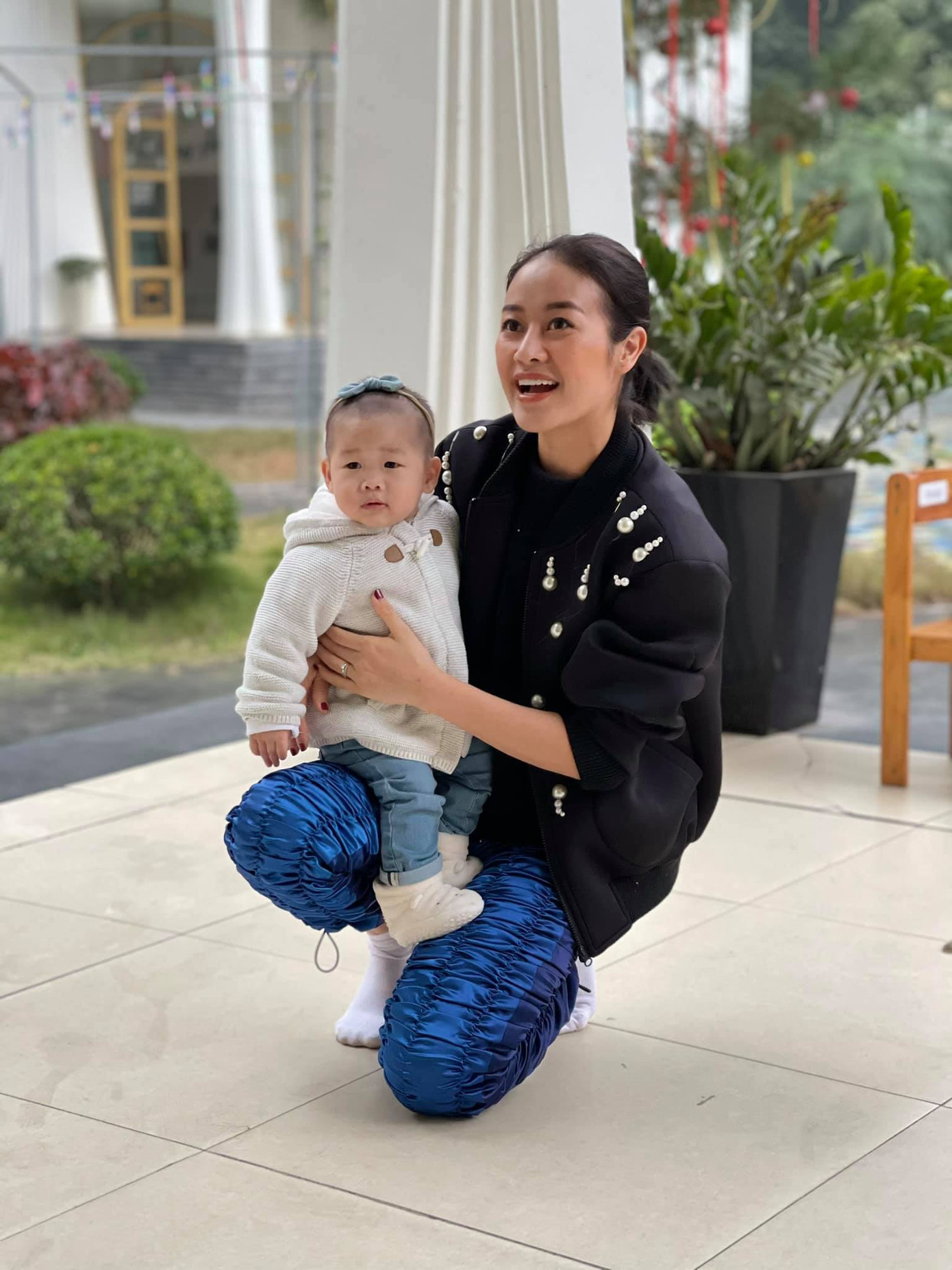 MC Phí Linh: Xong việc là về ngay nhà chăm con ảnh 1