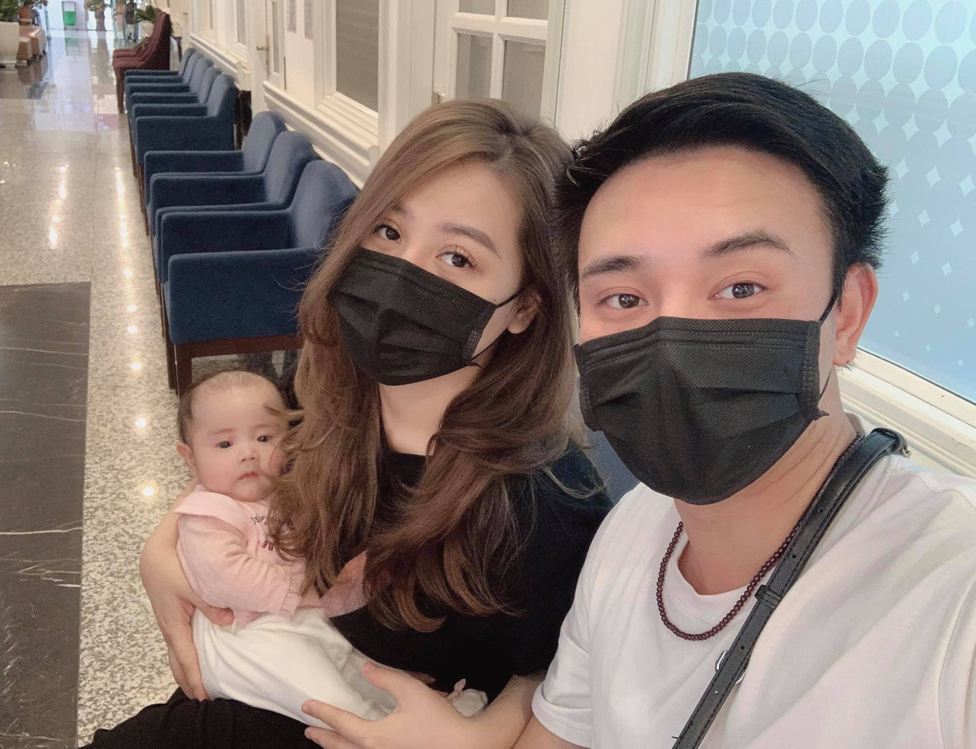 Ca sĩ Đông Hùng hết hạn tự cách ly sau khi cùng ê kíp VTV quay 'Chiều cuối năm' ảnh 1