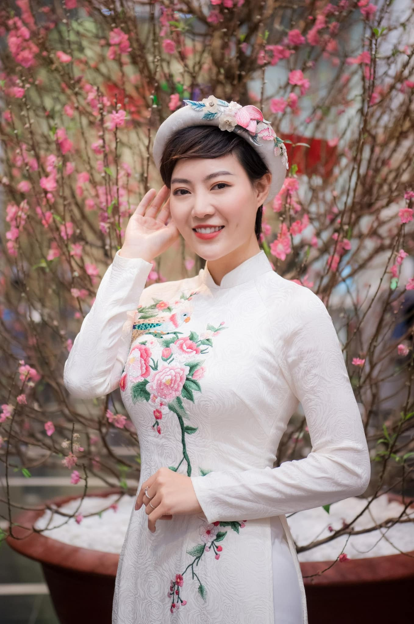 Có một 'Thanh Hương âm lịch', khác hẳn với vai cá tính, hiện đại trên màn ảnh ảnh 2