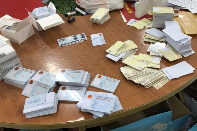 Thu 5 tấn phôi của đường dây làm giả giấy tờ ảnh 1