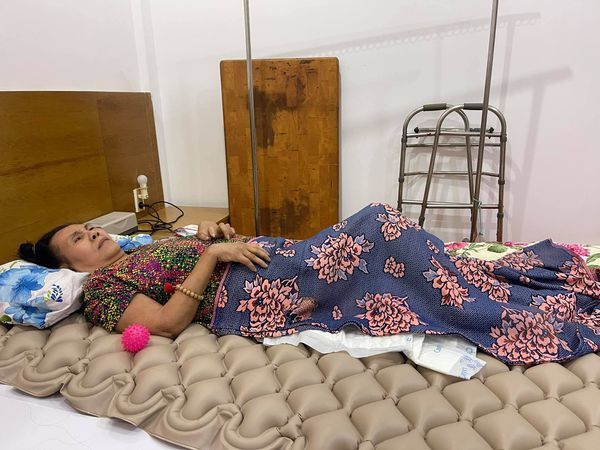 Cuộc đời nghệ sĩ Hoàng Lan: Mang danh diễn hài nhưng 'vắt ra' toàn nước mắt ảnh 4